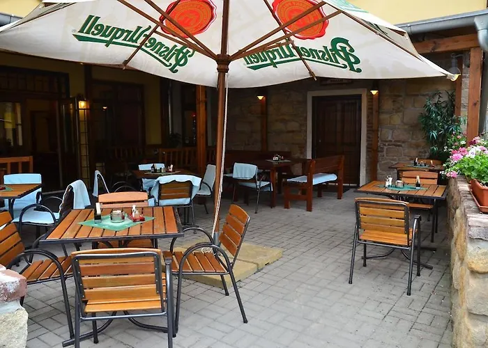 Wallis 3* פלזן